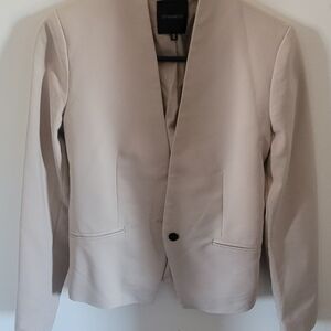 Dynamite Women's Tan Blazer